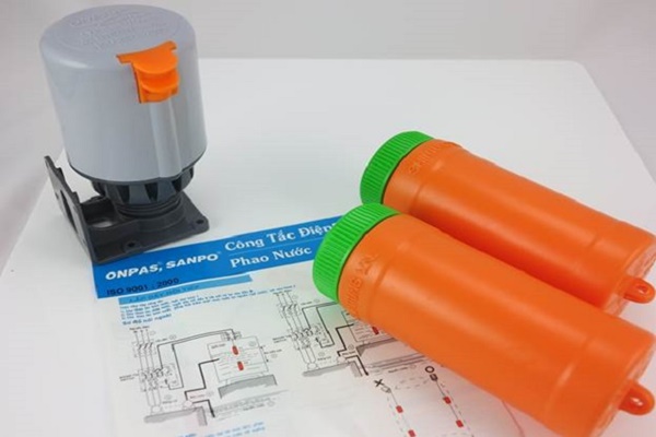 cách sửa phao điện bồn cầu không ngắt nước