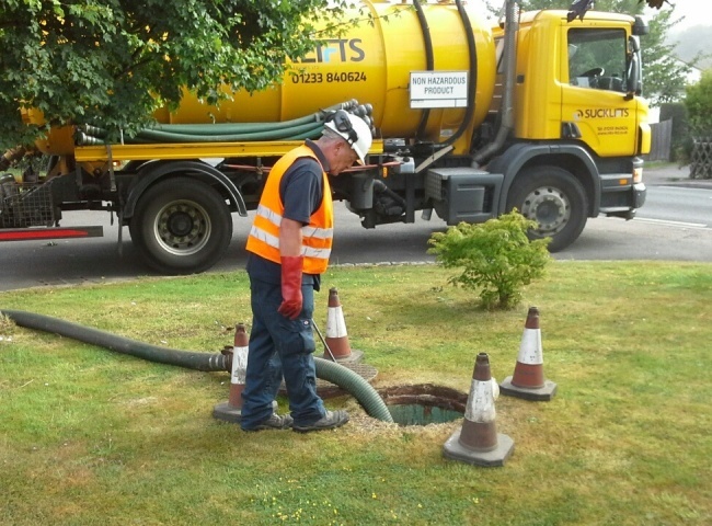 Hút hầm cầu quận 9 giá rẻ uy tín là sự lựa chọn tốt nhất