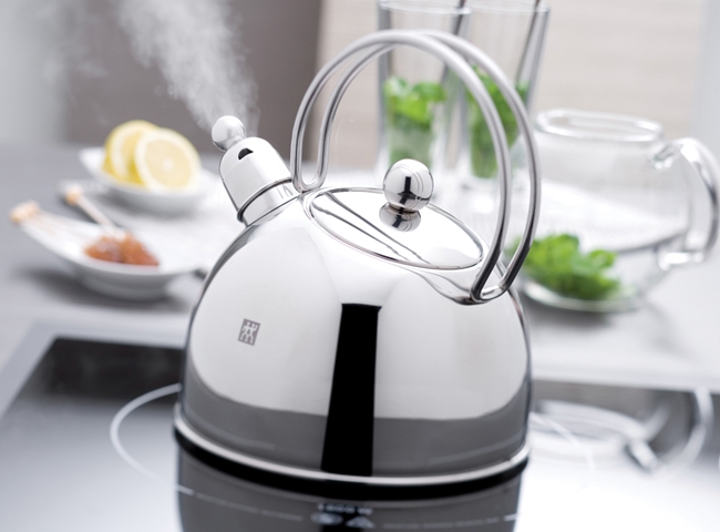 Th&ocirc;ng tắc cống bằng nước s&ocirc;i